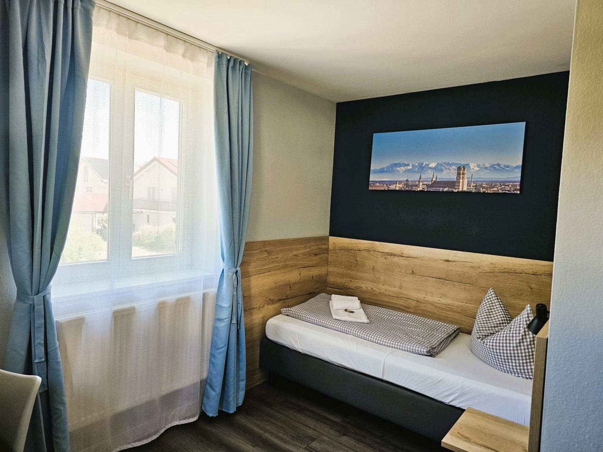 Novitel Pension Pliening - Muenchen Messe 외부 사진